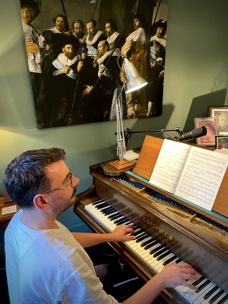 568B8F0E-9E57-4AE8-8BF4-C3623483B755_1_201_a